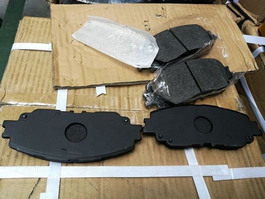 04465-33480 Pad đĩa phanh phía trước cho Toyota Camry 2018 Thiết bị xe và phanh mượt mà