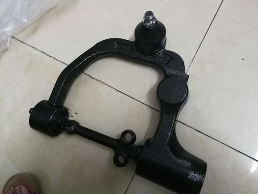 OEM Standard Control Arm 54525-VW100 54545-VX100 cho Nissan Urvan E25