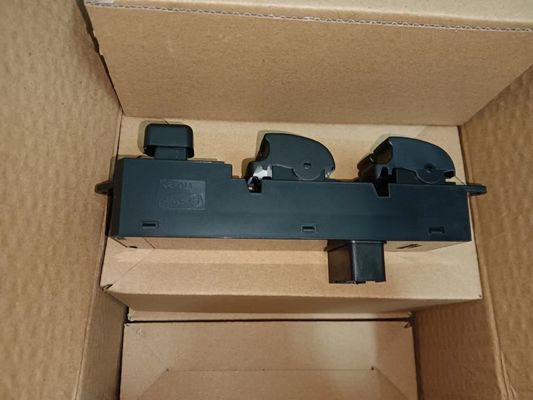8608A221 Power Window Control Switch cho Mitsubishi Lancer 2.0 2012 cửa trước
