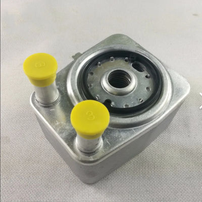 038117021c Máy làm mát dầu động cơ Audi Volkswagen Jetta 2010 Máy trao đổi nhiệt tản nhiệt