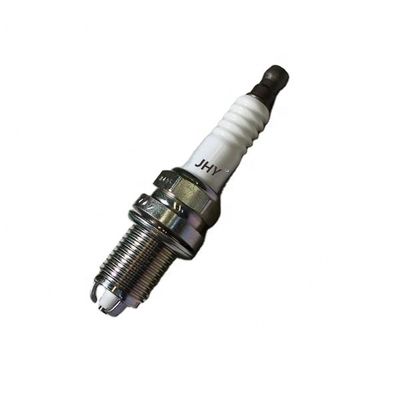 MN119942 Pajero V75 V9 Mitsubishi Spark Plug Thread kích thước ba cột